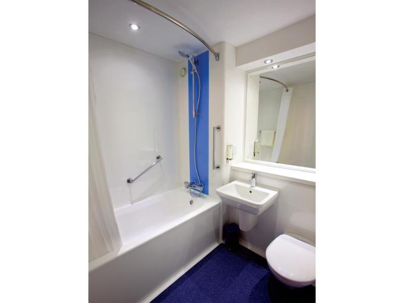 Travelodge Widnes Luaran gambar